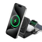 Anker MagGo Foldable 3-in-1 Wireless Charger in Use Anker MagGo Foldable 3-in-1 Wireless Charger in Use